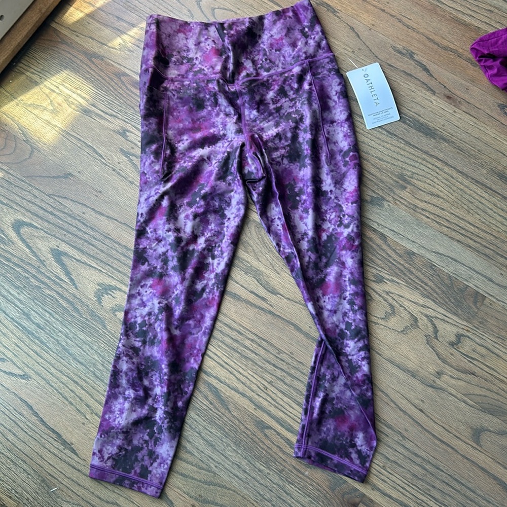 Athleta salutation stash pocket II printed 7/8 tight